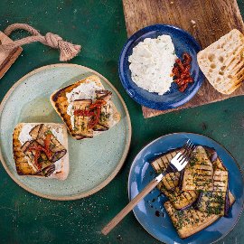 Opečené hrianky s bryndzou a baklažánom | Recept Opečené hrianky s bryndzou a baklažánom | Recept