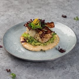 GRILOVANÁ TRESKA so slaninou a roztlačeným avokádom