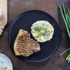 Furmanské halušky s grilovanou kotletou | Recept Furmanské halušky s grilovanou kotletou | Recept