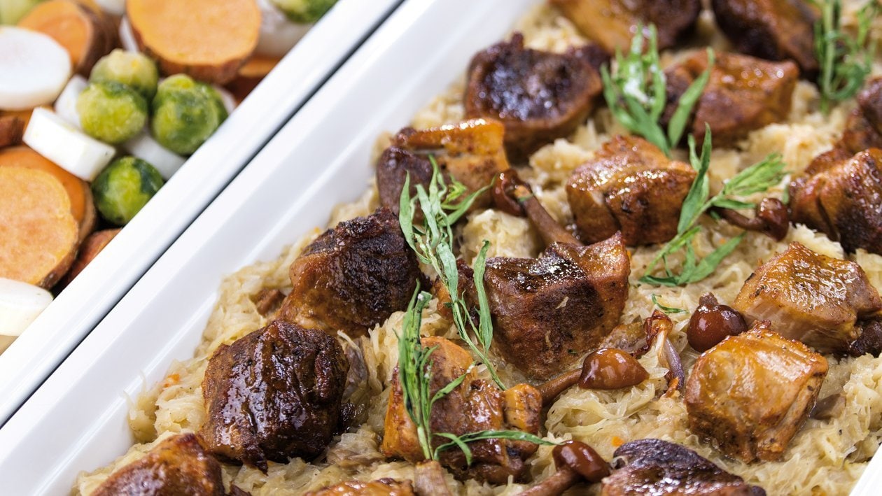 Konfitovaná bravčovina na kyslej kapuste – - Recept