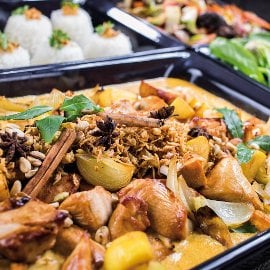 Massaman curry s kuracím mäsom a so zeleninou