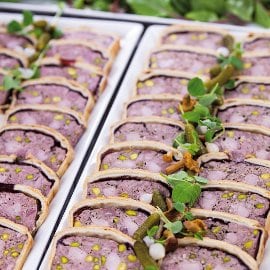 Mäsová terina v krehkom cestíčku so želé z portského