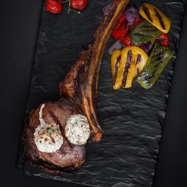 Ochutený bylinkový krém na steak Ochutený bylinkový krém na steak