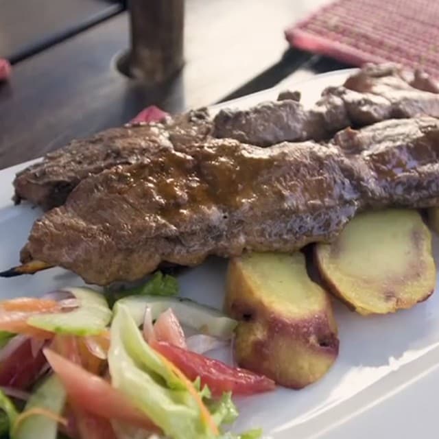 Peruánske pouličné jedlá: anticuchos